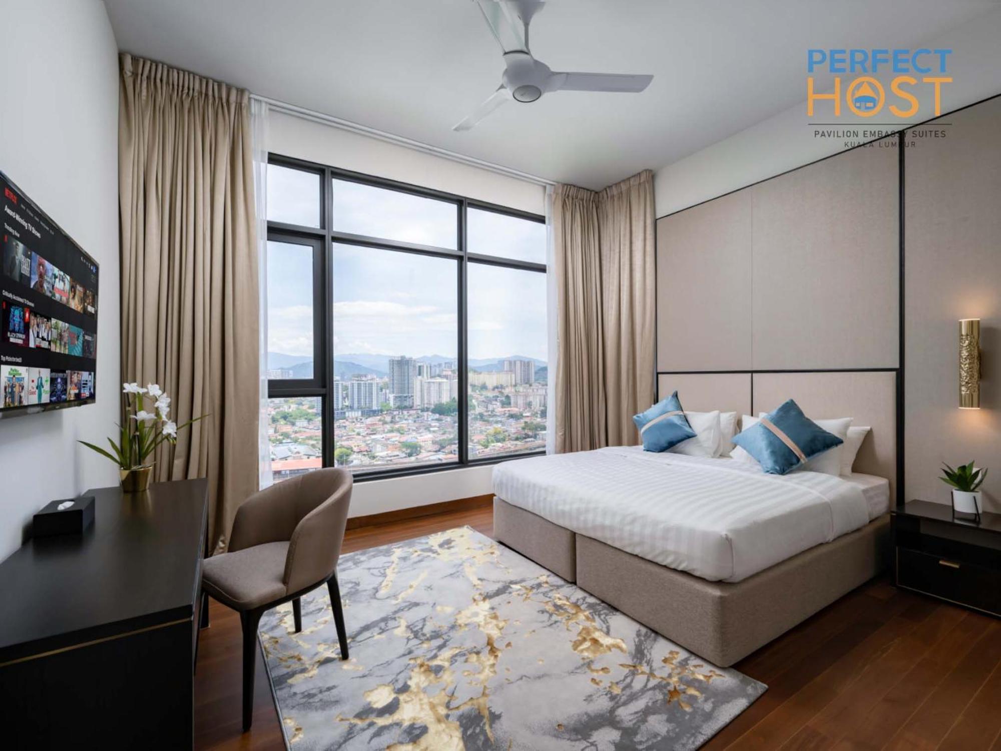Pavilion Embassy Suites Kl By Perfect Host Kuala Lumpur Room photo