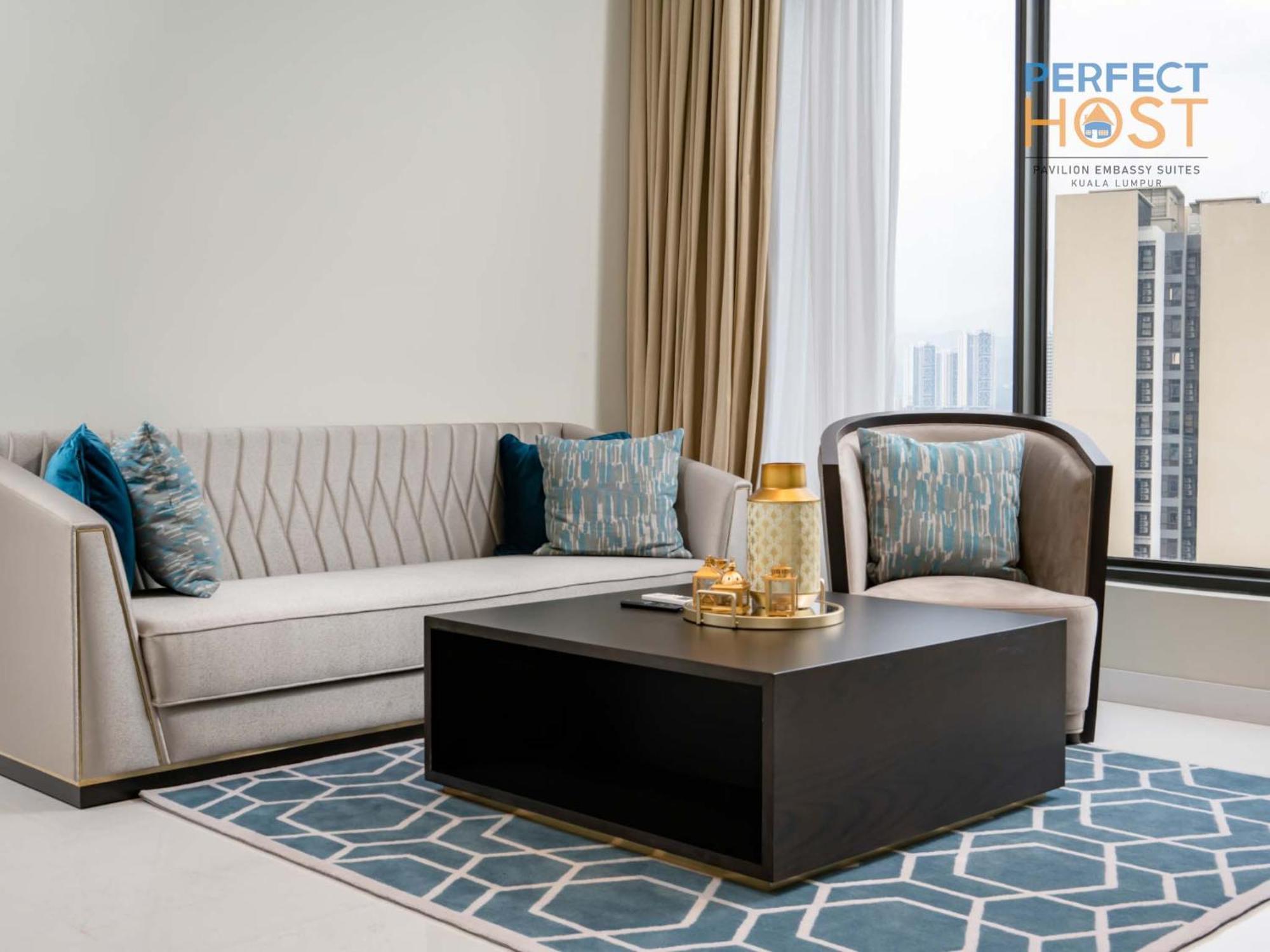 Pavilion Embassy Suites Kl By Perfect Host Kuala Lumpur Room photo