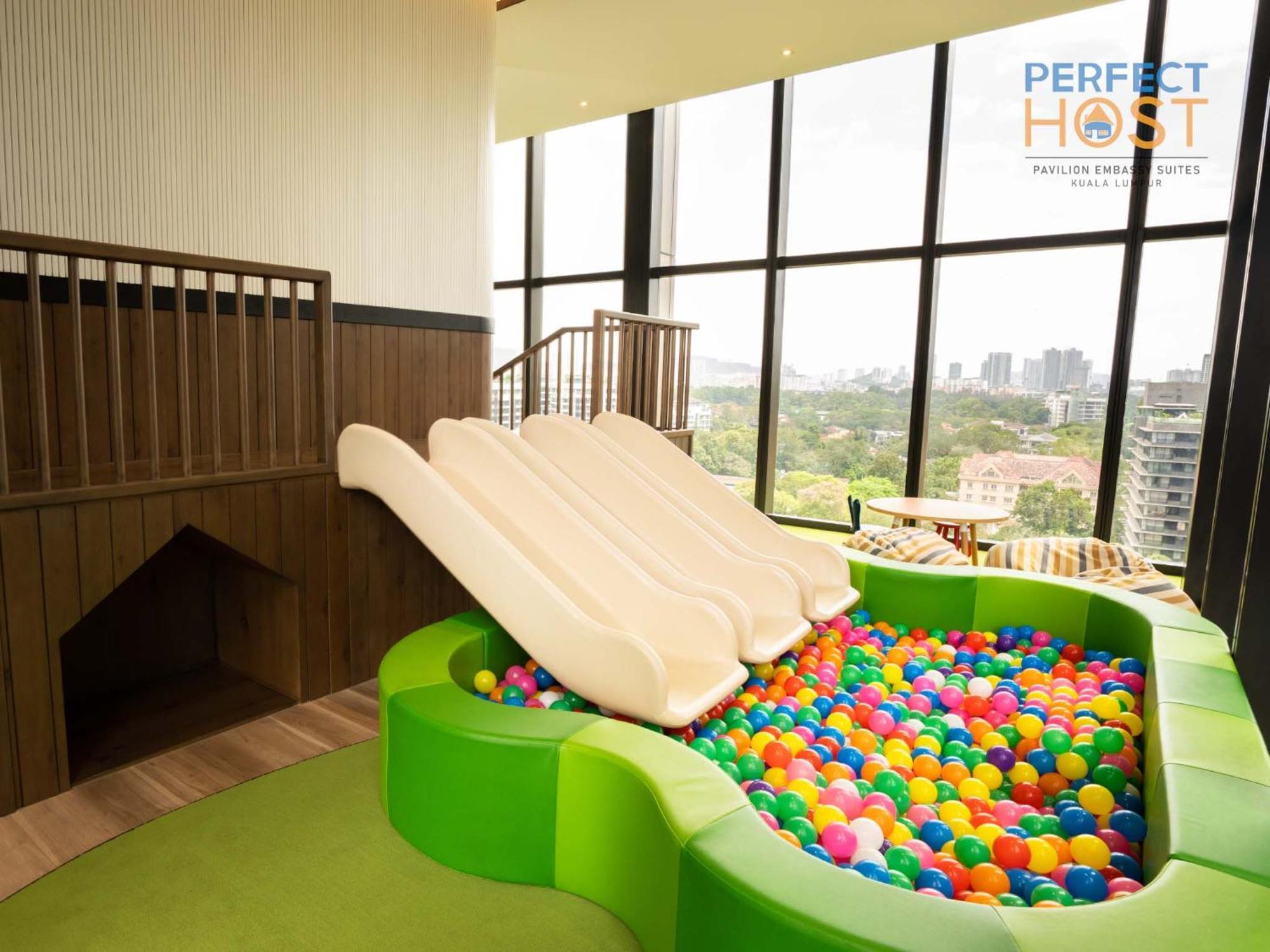 Pavilion Embassy Suites Kl By Perfect Host Kuala Lumpur Exterior photo